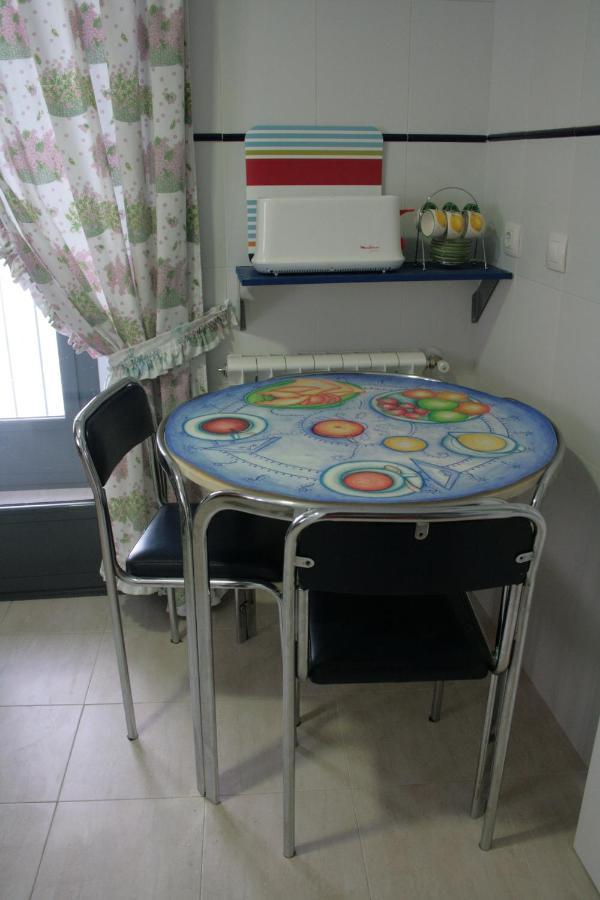 Apartamentos La Casa Pintada กาเซเรส ภายนอก รูปภาพ