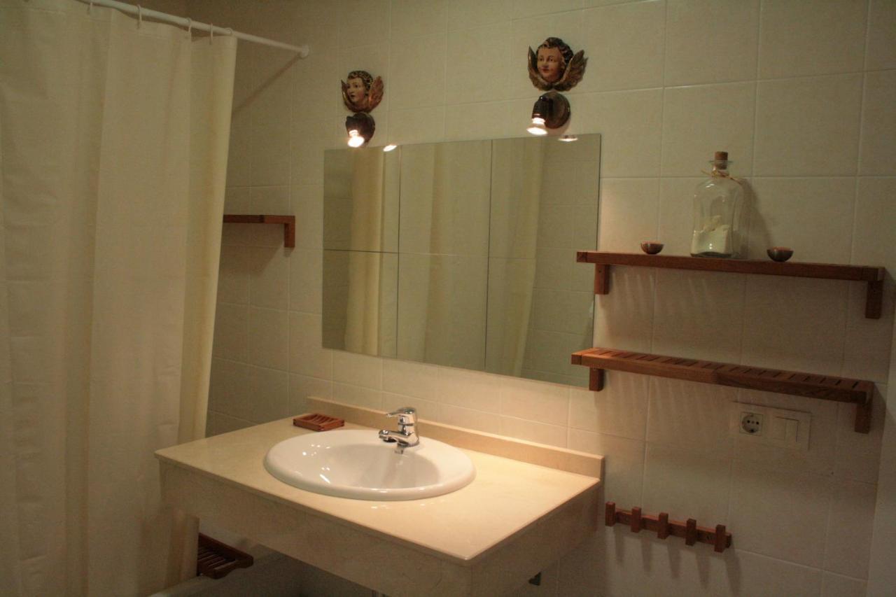 Apartamentos La Casa Pintada กาเซเรส ภายนอก รูปภาพ